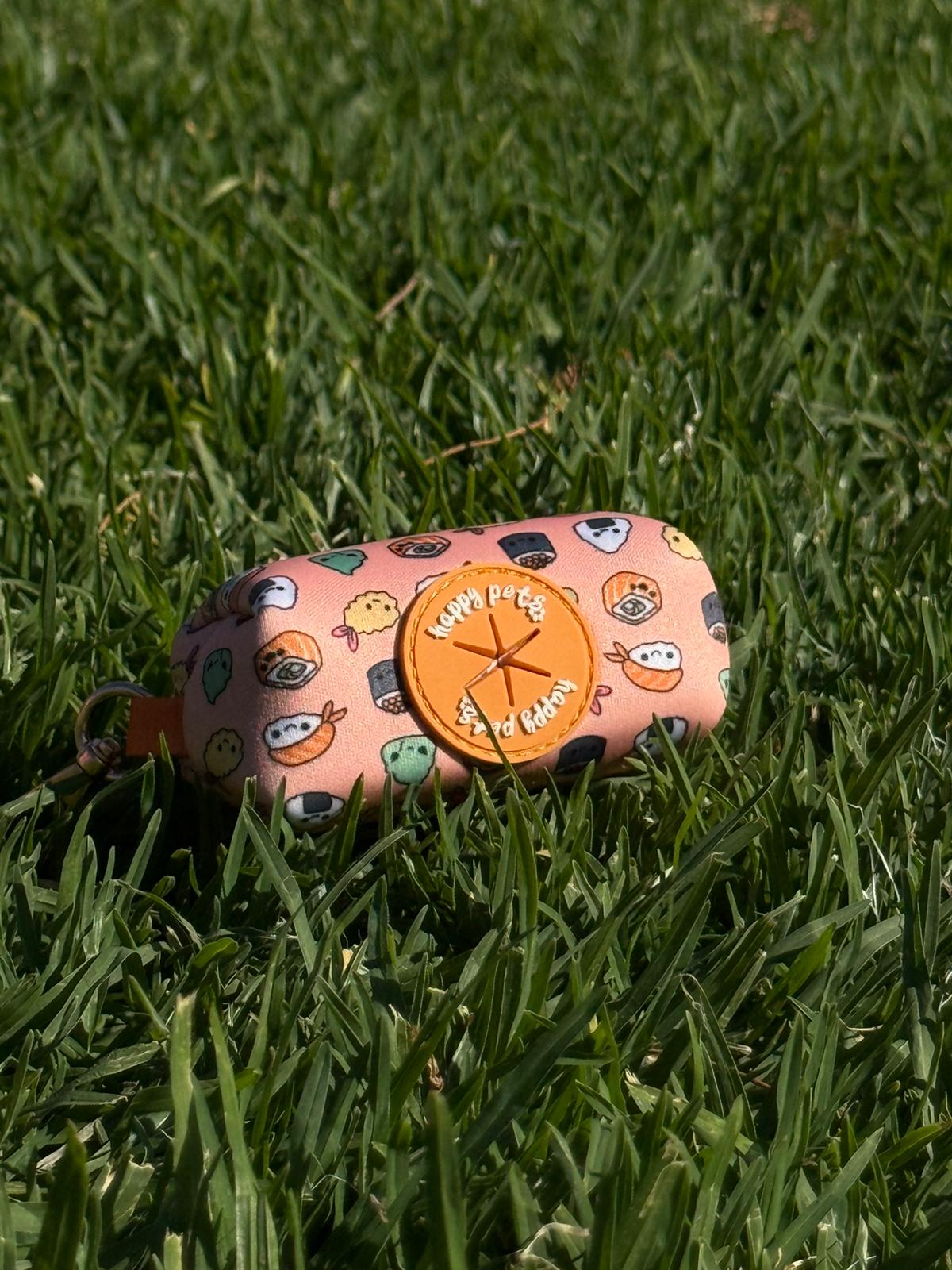 Portabolsas Sushi Happy Pets - salmón con estampado kawaii de sushi